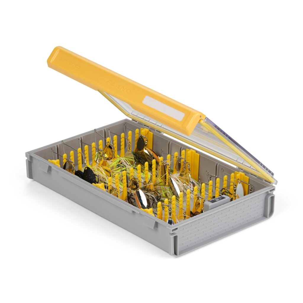 Plano Edge™ Spinnerbait Box 3700 Beispiel